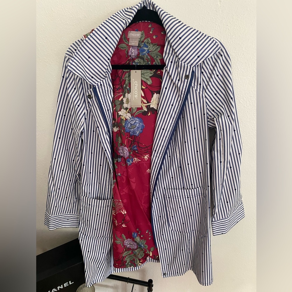 Chicos rain jacket, new with tags!